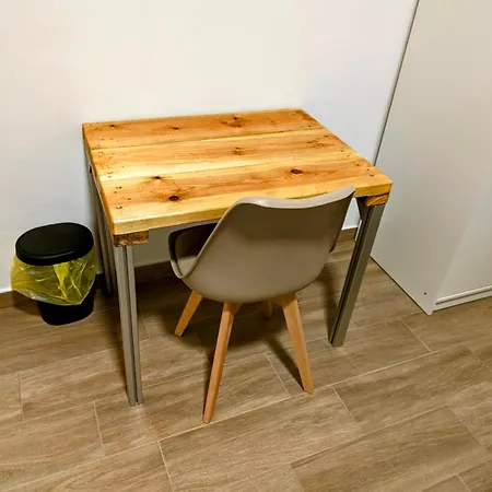 Il Glicine Stadio - Ospedale فندق مبيت وإفطار تشيزينا