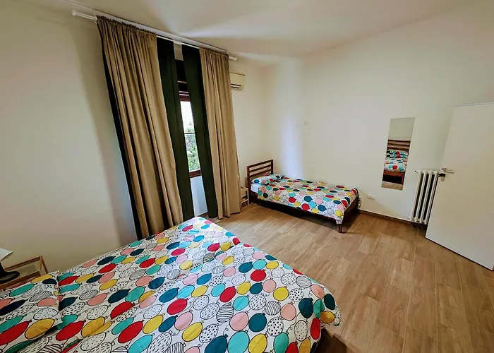 Il Glicine Stadio - Ospedale فندق مبيت وإفطار 3*