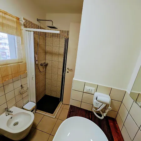 Il Glicine Stadio - Ospedale Alojamento de Acomodação e Pequeno-almoço