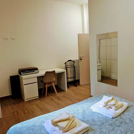 Il Glicine Stadio - Ospedale Alojamento de Acomodação e Pequeno-almoço 3*