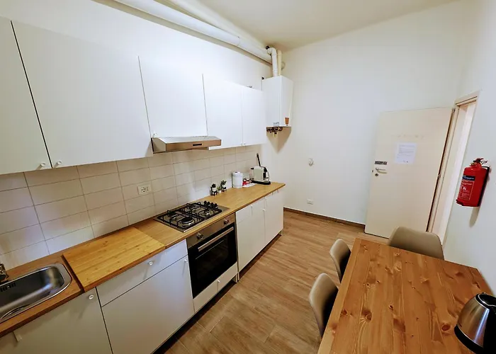 فندق مبيت وإفطار Il Glicine Stadio - Ospedale 3*