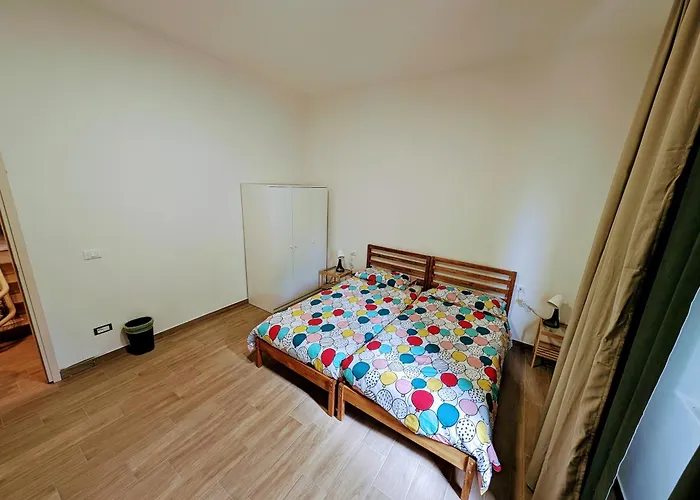 Nocleg ze śniadaniem Il Glicine Stadio - Ospedale 3*