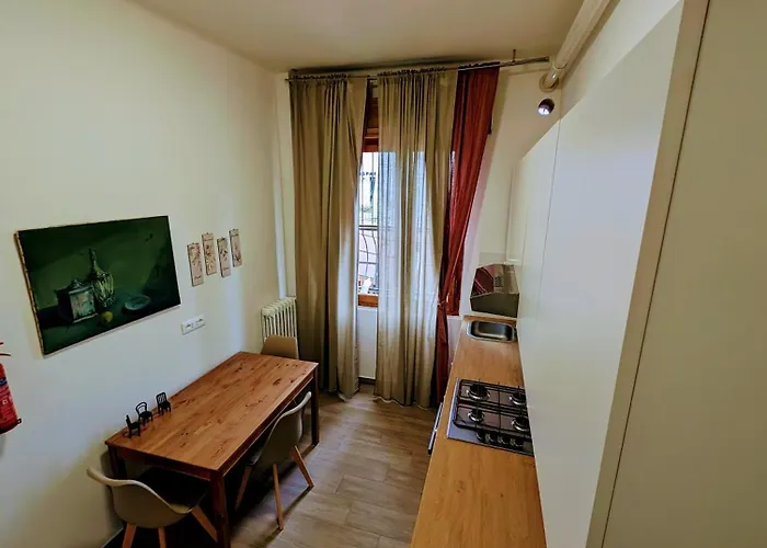 Nocleg ze śniadaniem Il Glicine Stadio - Ospedale 3*